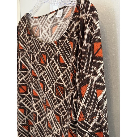 Chico’s 2 Brown Orange Geometric Tie Hem Top 3/4 Sleeve Stretch Boho Art Print - Picture 9 of 9